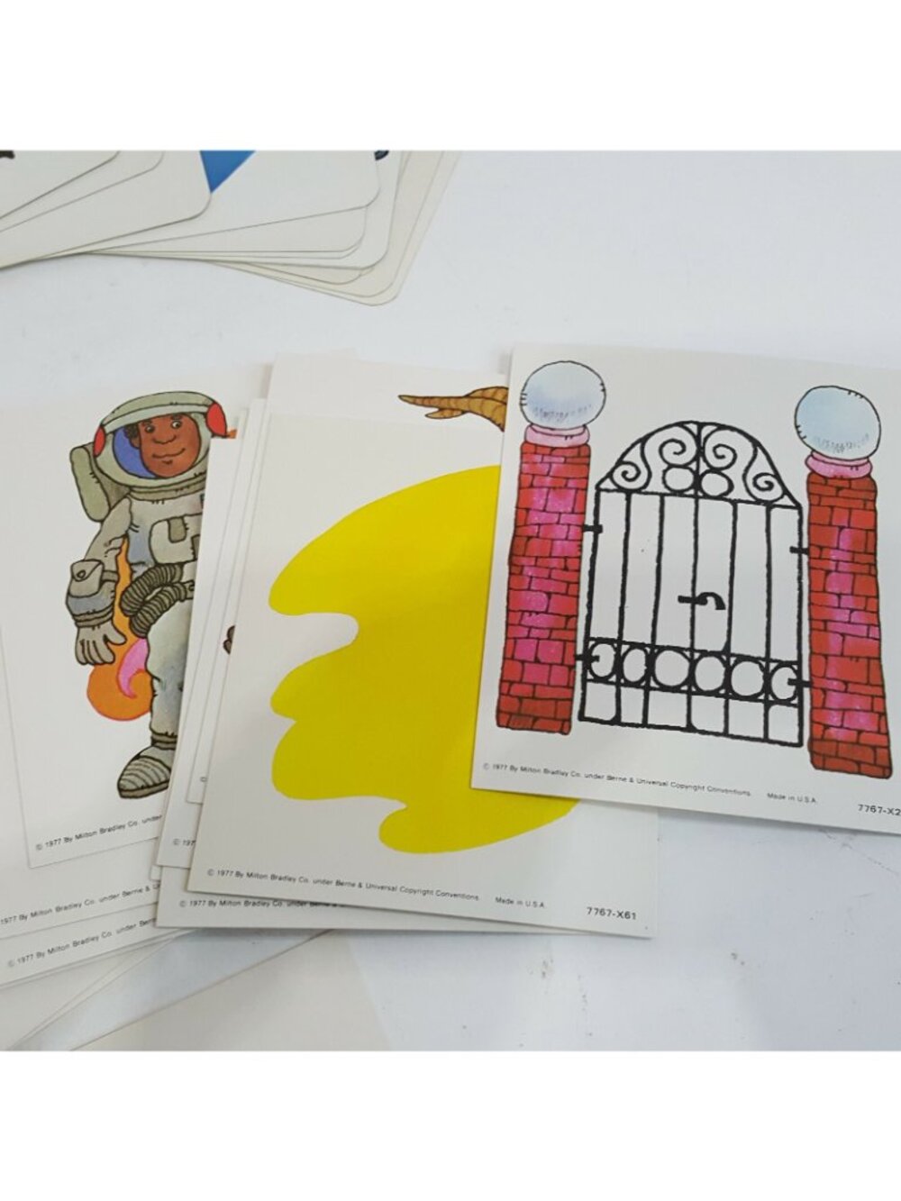 Vintage Milton Bradley Beginning Sounds Game Picture Illustrated Cards 1977 USA - Picture 9 of 11